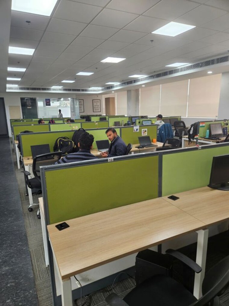 Team Area, minarch-tower Commercial Office Space 4300 Sq.Ft. In Sector 44 Gurgaon 9857106
