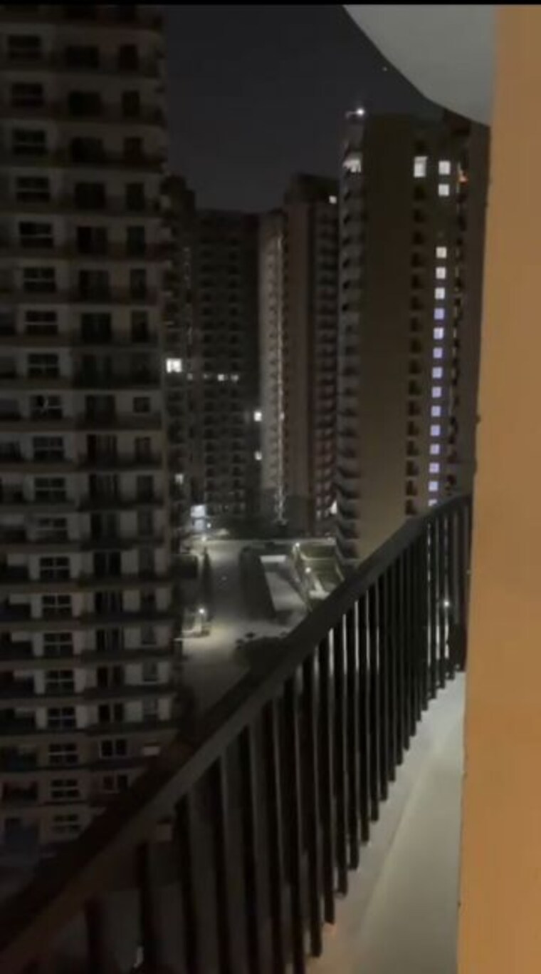 undefined, amrapali-heartbeat-city 2 Bedroom 1195 Sq.Ft. Apartment In Sector 107 Noida 9857114