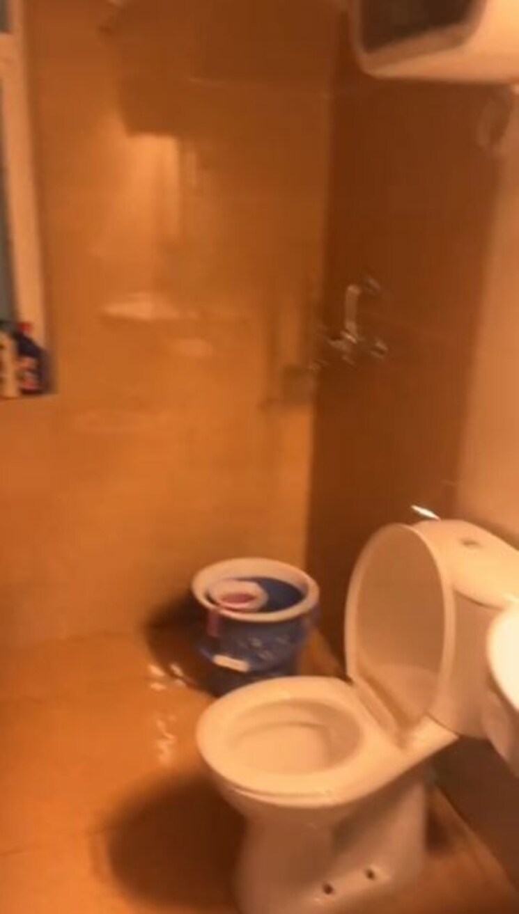 Bathroom, amrapali-heartbeat-city 2 Bedroom 1195 Sq.Ft. Apartment In Sector 107 Noida 9857114