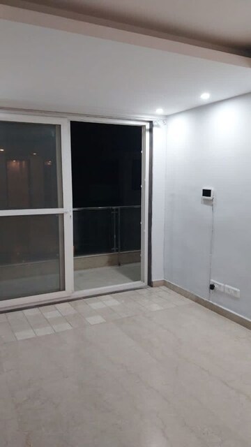 Room in 3 BHK Builder Floor at Sector 46 – for Rent