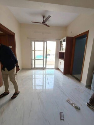 Room in 2 BHK Apartment at Kondapur – for Rent