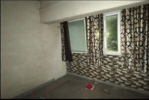 Room in 3 BHK Builder Floor at Sector 45 – for Rent