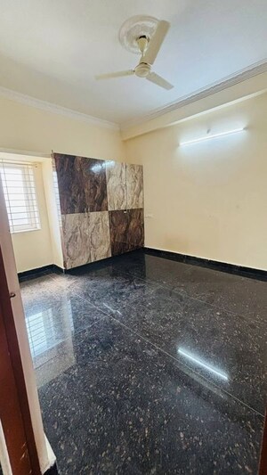 Room in 2 BHK Apartment at Kondapur – for Rent