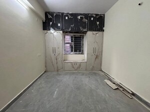 Room in 2 BHK Apartment at Kondapur – for Rent