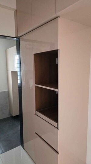 Room in 3 BHK Apartment at My Home Sayuk, Tellapur – for Rent