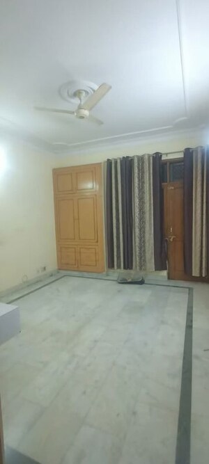 2.5 BHK Builder Floor For Rent in Sector 15