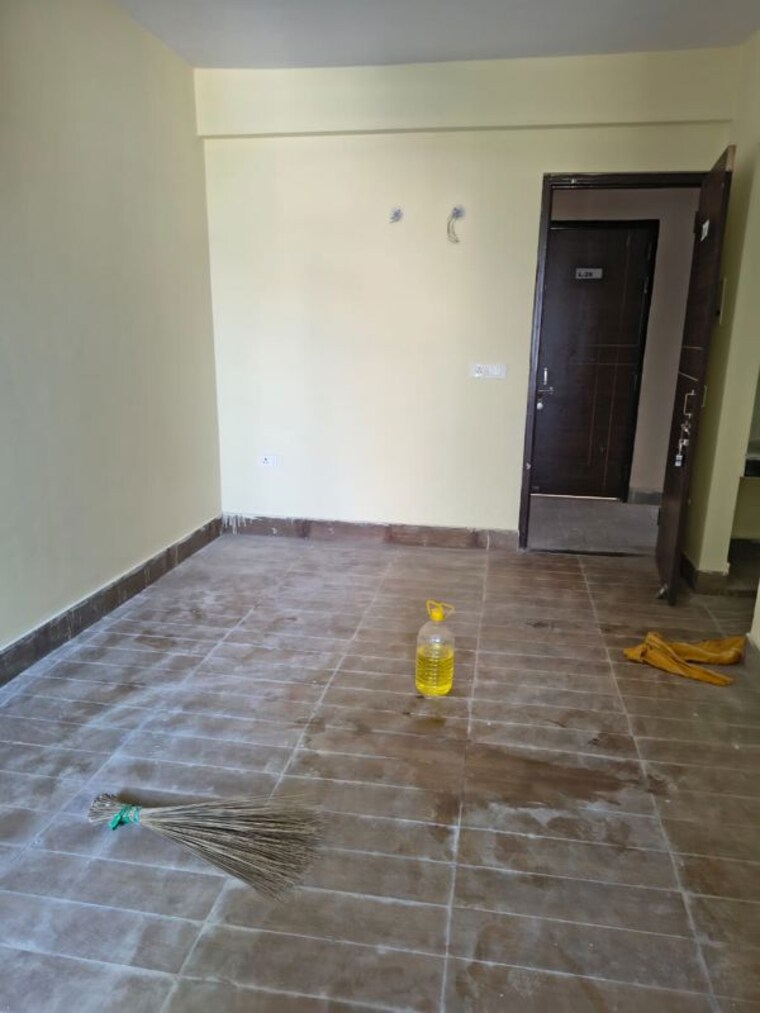 Room, kailasha-enclave 1 Bedroom 475 Sq.Ft. Apartment In Sultanpur Road Lucknow 9857171