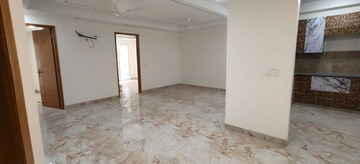Room in 4 BHK Builder Floor at Chattarpur – for Rent