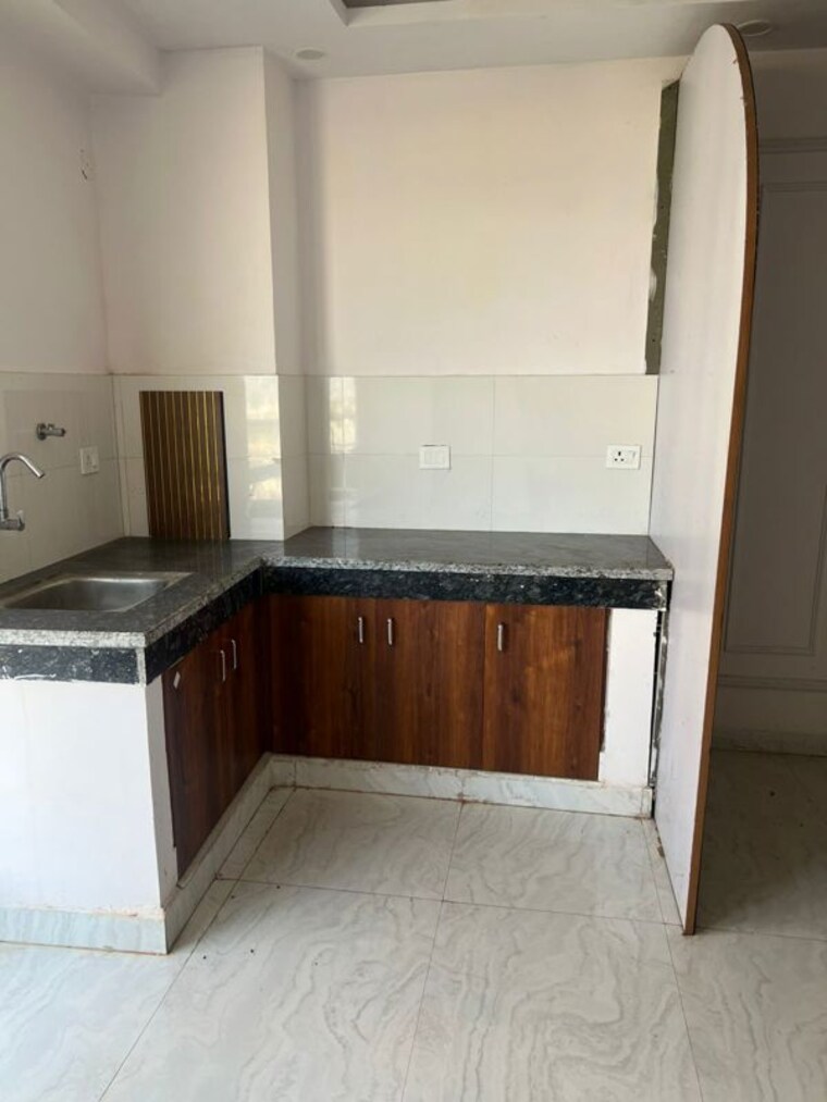 Floor Plan, raj nagar extension Commercial Office Space 668 Sq.Ft. In Raj Nagar Extension Ghaziabad 9264577