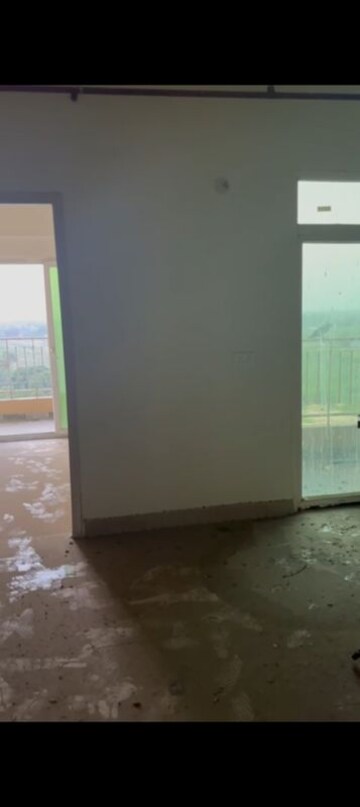 Room in 1 BHK Apartment at Migsun Roof, Raj Nagar Extension – for Sale