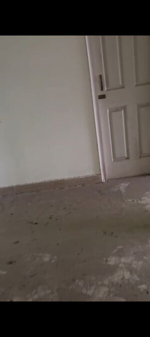 Room in 1 BHK Apartment at Migsun Roof, Raj Nagar Extension – for Sale