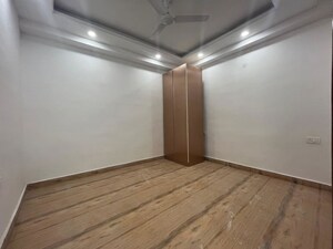 Room in 3 BHK Builder Floor at Chattarpur – for Rent