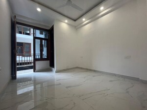 Room in 3 BHK Builder Floor at Chattarpur – for Rent