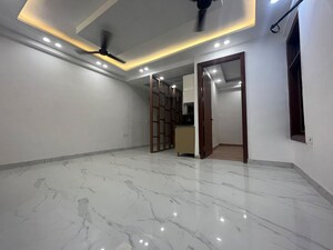 Room in 3 BHK Builder Floor at Chattarpur – for Rent