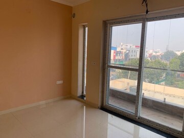 Room in 2 BHK Builder Floor at Old DLF Colony, Sector 14 – for Rent