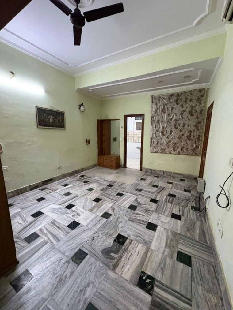 Bedroom, sector 41 2 Bedroom 1500 Sq.Ft. Builder Floor In Sector 41 Gurgaon 9857200