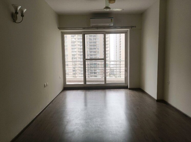 Room, aba-cleo-county 3 Bedroom 1827 Sq.Ft. Apartment In Sector 121 Noida 9857203