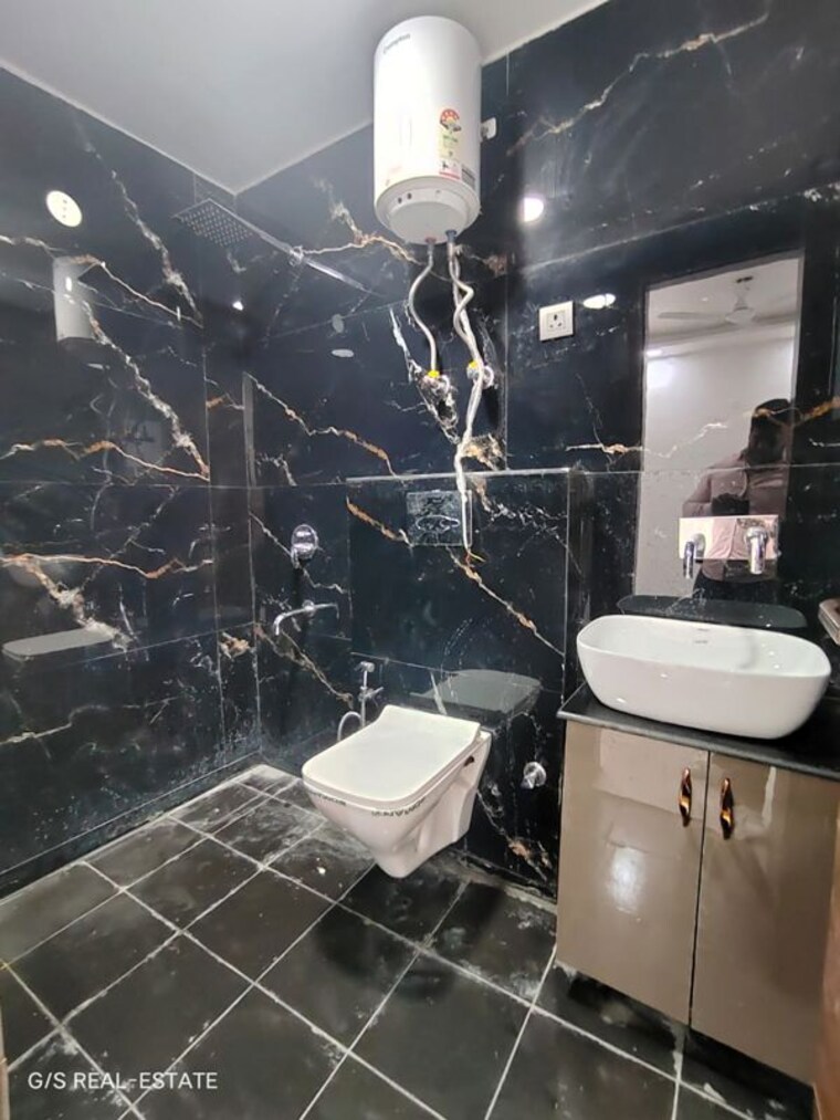 Master Bedroom, chattarpur 3 Bedroom 1210 Sq.Ft. Builder Floor In Chattarpur Delhi 9857213