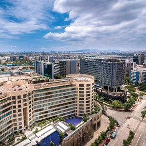 5 BHK Apartment – Exterior View View at Bandra Kurla Complex - for Sale