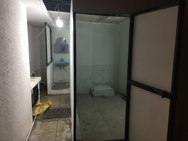 undefined, uday park 2 Bedroom 2250 Sq.Ft. Builder Floor In Uday Park Delhi 9857235