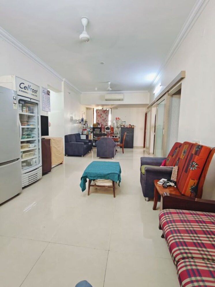 Living Room, meera-tower 3 Bedroom 1400 Sq.Ft. Apartment In Andheri West Mumbai 9857244