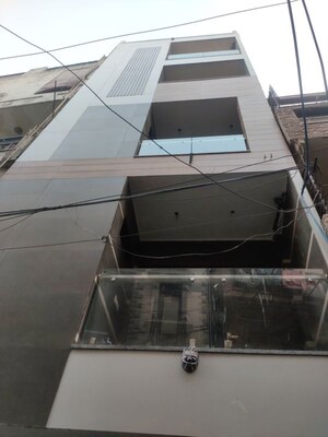 2 BHK Apartment For Rent in Mansarover Garden