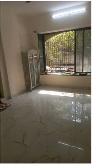 Room in 1 BHK Apartment at Athene CHS, Majiwada – for Rent