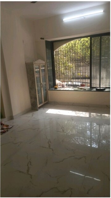 Room in 1 BHK Apartment at Athene CHS, Majiwada – for Rent