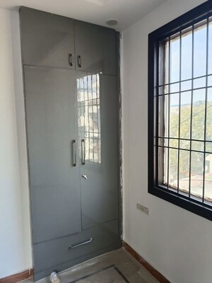 Room in 3 BHK Builder Floor at Chittaranjan Park – for Sale