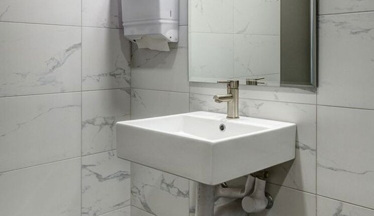 Bathroom, metro-avenue-andheri-east Commercial Office Space 1891 Sq.Ft. In Andheri East Mumbai 9857303