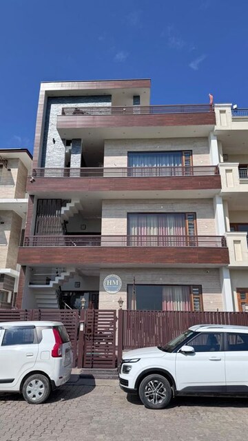 6 BHK Independent House – Exterior View View at TDI South Extension II, Mohali Sector 117 - for Sale