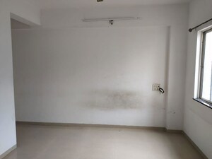 Room in 2 BHK Apartment at Bora Ville, Kharadi – for Rent