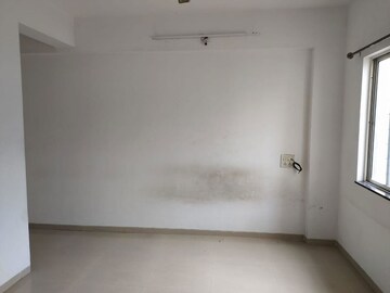 Room in 2 BHK Apartment at Bora Ville, Kharadi – for Rent