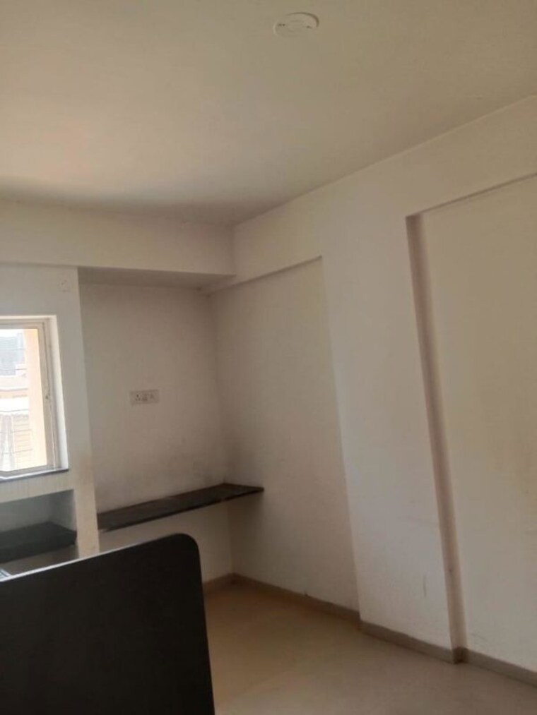 Room, bora-ville 2 Bedroom 1000 Sq.Ft. Apartment In Kharadi Pune 9857319