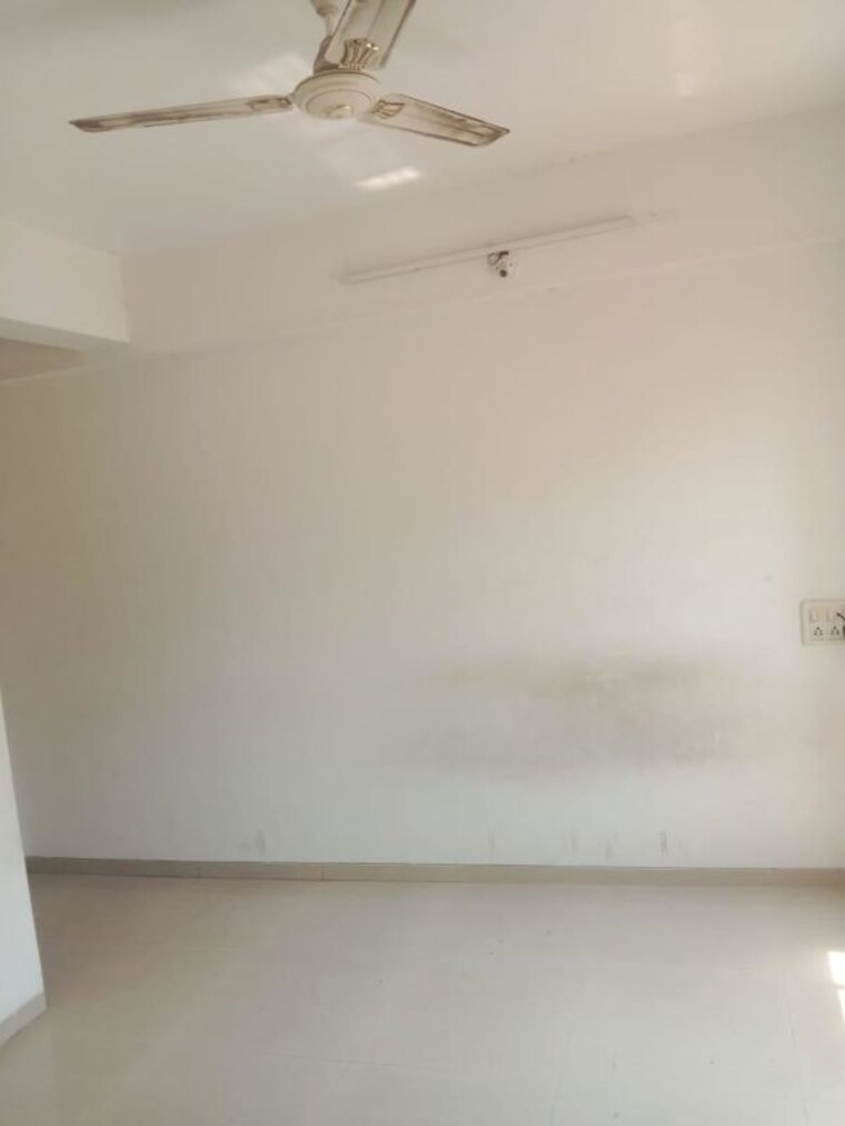 Room, bora-ville 2 Bedroom 1000 Sq.Ft. Apartment In Kharadi Pune 9857319