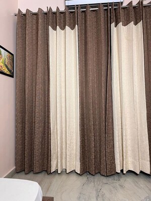 Bedroom in 3 BHK Builder Floor at Sector 31 – for Rent