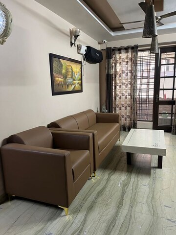 Living Room in 3 BHK Builder Floor at Sector 47 – for Rent