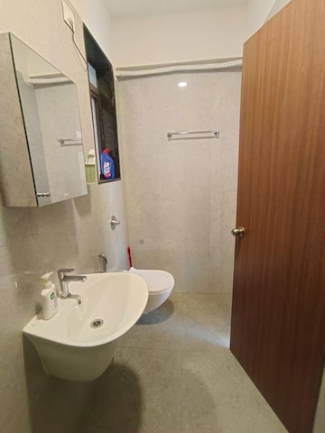 Bathroom in 2 BHK Apartment at Balmukund Apartment Chembur, Chembur – for Rent