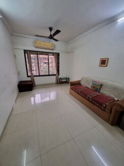 1 BHK Apartment For Rent in Shah Arcade II
