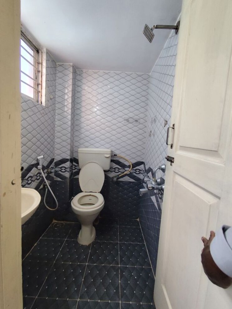 Bathroom, btm layout 1 Bedroom 800 Sq.Ft. Apartment In Btm Layout Bangalore 9732236