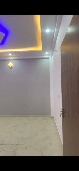 Room in 2 BHK Builder Floor at Dlf Ankur Vihar – for Sale