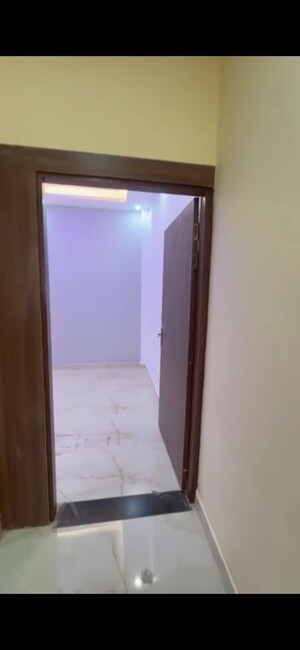 Room in 2 BHK Builder Floor at Dlf Ankur Vihar – for Sale