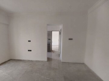 Room in 2 BHK Apartment at Crescent Silverwoods, Powai – for Rent