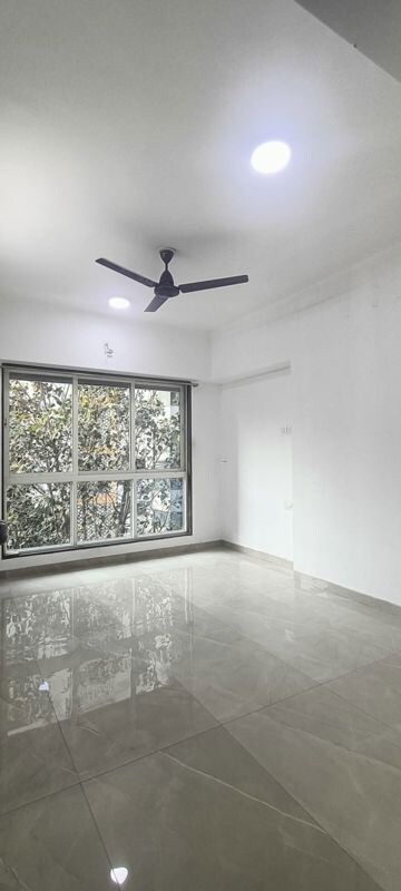 Room in 2 BHK Apartment at Shubham Seychelles, Santacruz East – for Rent