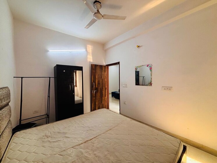 Room, saket 2 Bedroom 950 Sq.Ft. Builder Floor In Saket Delhi 9857439