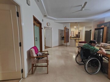 Gym in 4 BHK Apartment at Indiranagar – for Rent