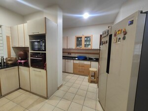 Living Room in 4 BHK Apartment at Indiranagar – for Rent