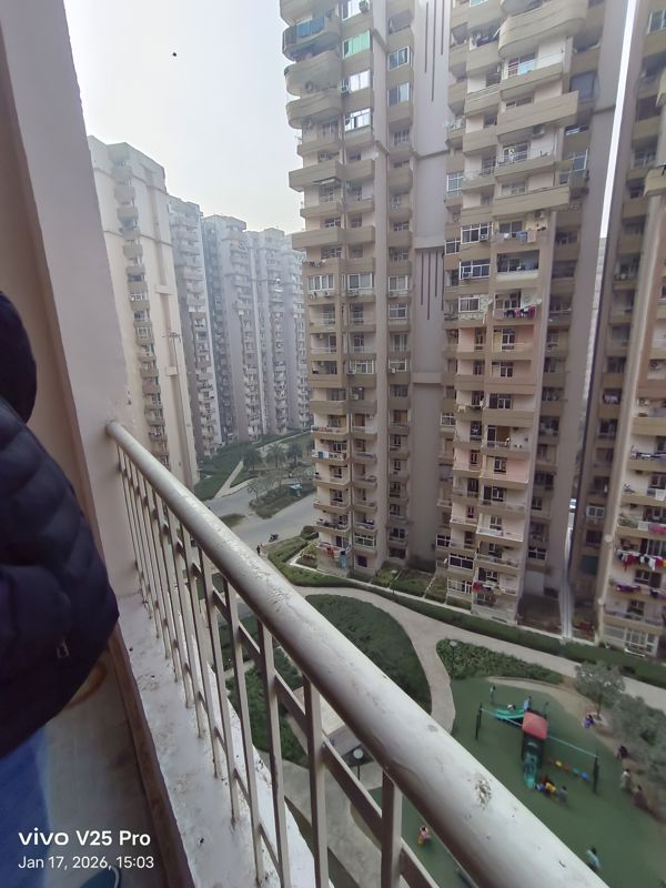 2 BHK Apartment For Sale in Supertech Cape Town