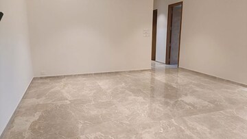 Room in 3 BHK Apartment at Vasant Kunj, Santacruz West – for Rent