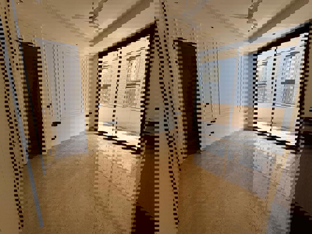 3 BHK + Pooja Room Builder Floor For Rent in Unitech South City II